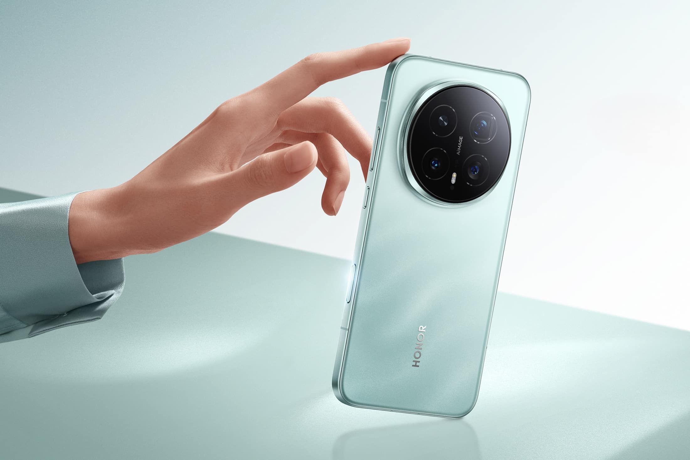 Honor Magic 8 debuts with dedicated AI features and massive smartphone battery power